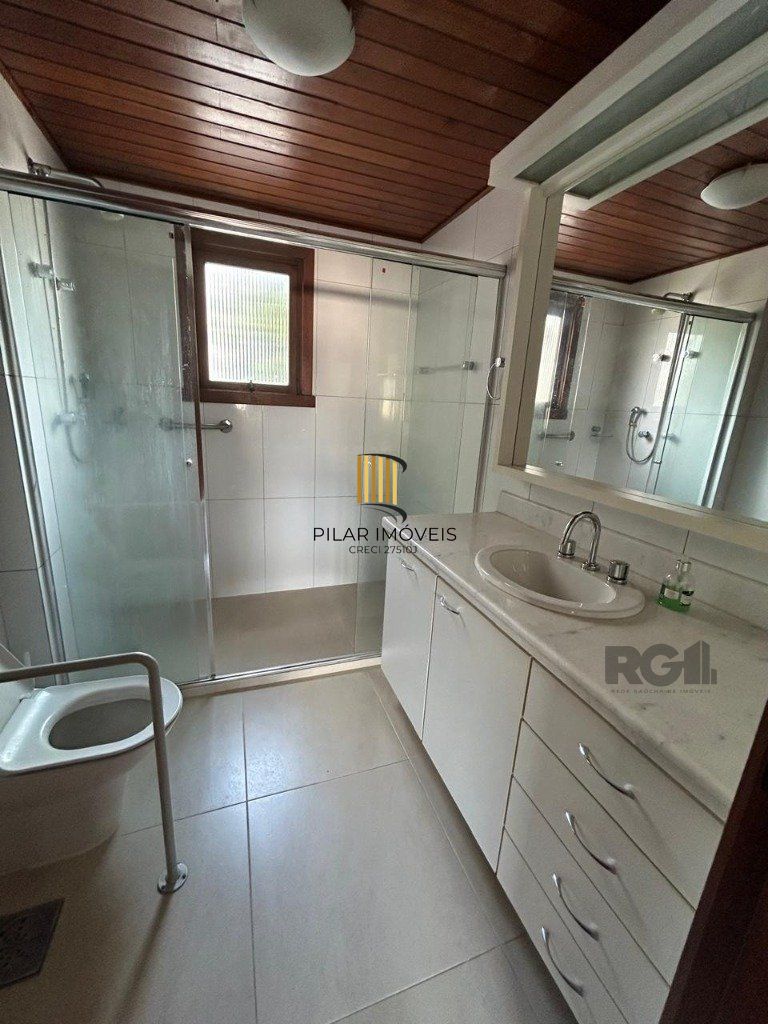 Apartamento 3 dormitórios no bairro Menino Deus