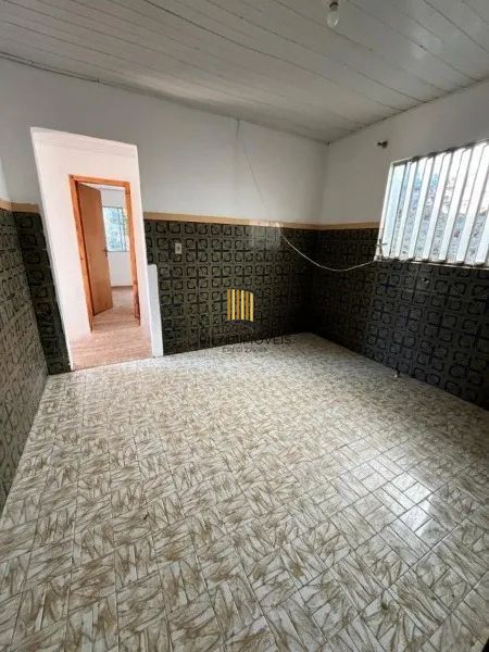 Casa 2 dormitórios no bairro Fião