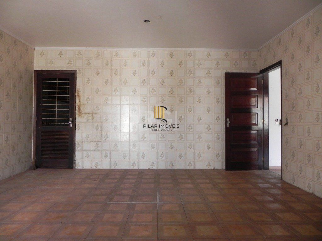 Casa para Venda - 110m², 4 dormitórios, sendo 1 suites, 4 vagas - Jardim Itu