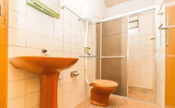 Casa no Sarandi de 4 dormitórios e 4 vagas