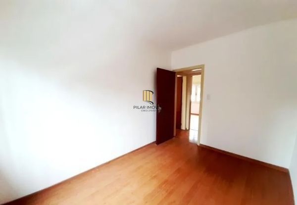 Apartamento no Petrópolis de 3 dormitórios e 2 vagas