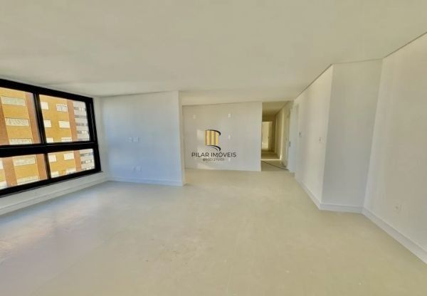 Apartamento em Torres Alto padrão de 3 dormitórios e 2 vagas