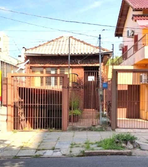 Casa no bairro Partenon de 3 dormitórios e vaga - Pilar Imóveis