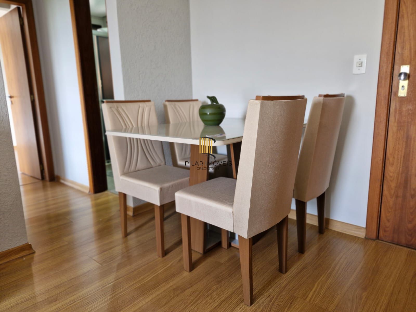 Apartamento 2 dormitórios no bairro São Sebastião