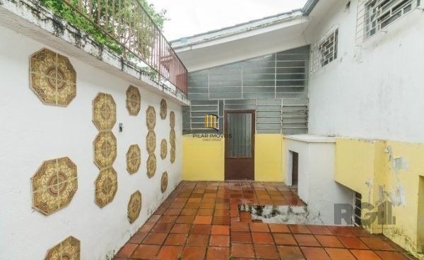 Casa 5 dormitórios no bairro Jardim Sabará