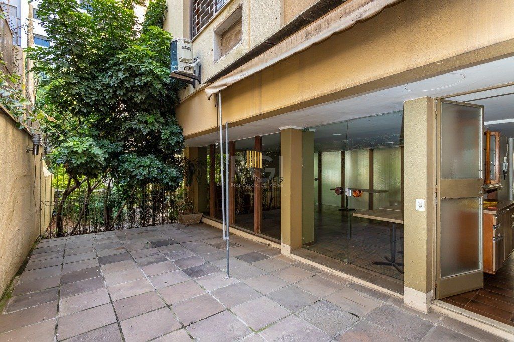 Apartamento no bairro Mont Serrat de 3 dormitórios e vaga Desocupado