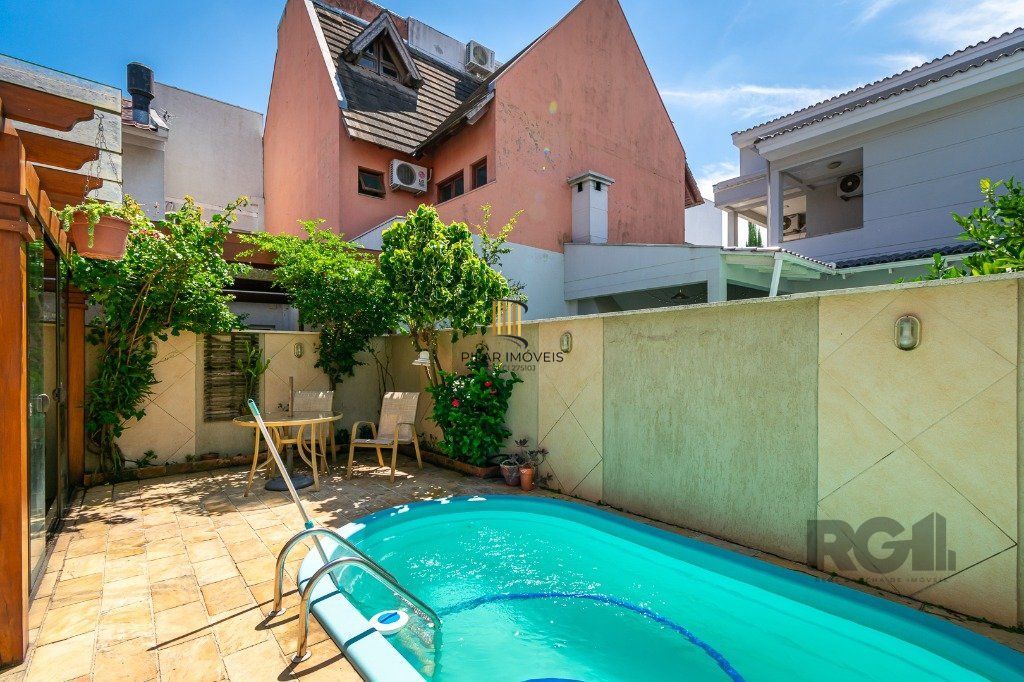 Casa em condominio no Sarandi de 3 dormitórios 2 vagas e infra