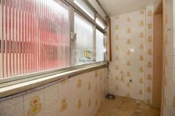 Apartamento de 2 dormitórios, 1 vaga - Petrópolis