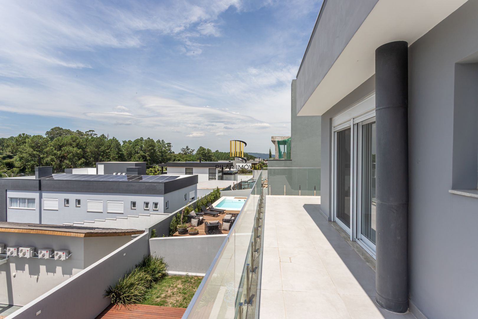 Casa de Condomínio 4 dormitórios no bairro Vila Nova