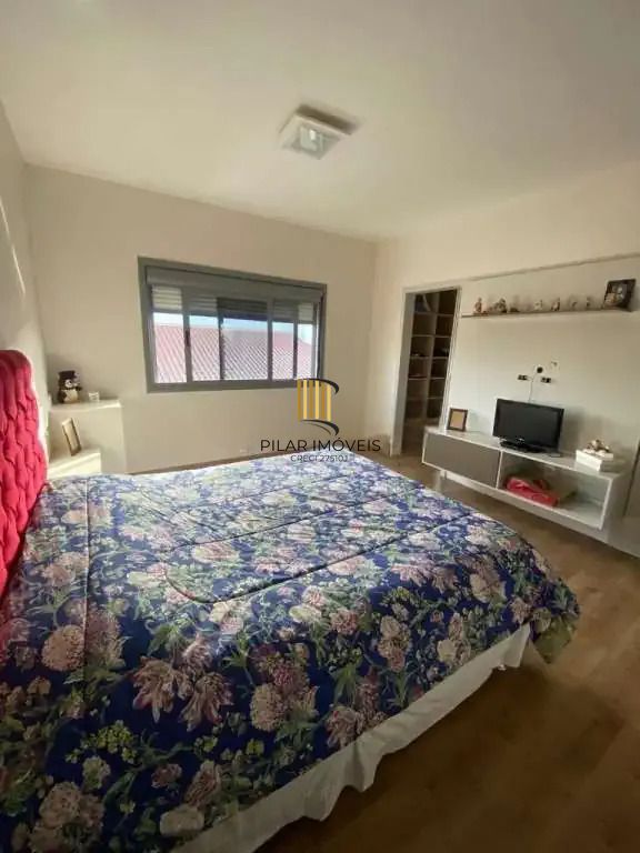 Casa 4 dormitórios no bairro Sumaré