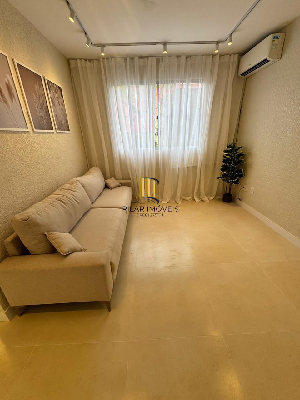 Apartamento 2 dormitórios no bairro Santos Dumont