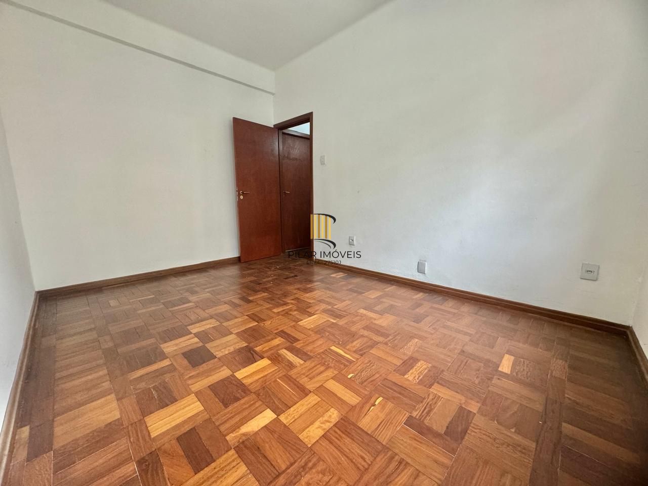 Apartamento 4 dormitórios no bairro Centro Histórico