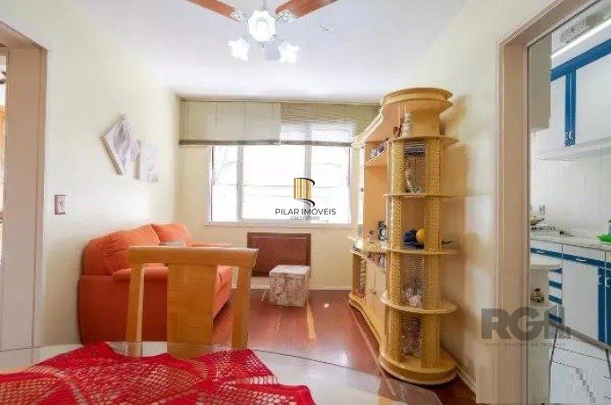 Apartamento no Petrópolis de 1 dormitório e vaga