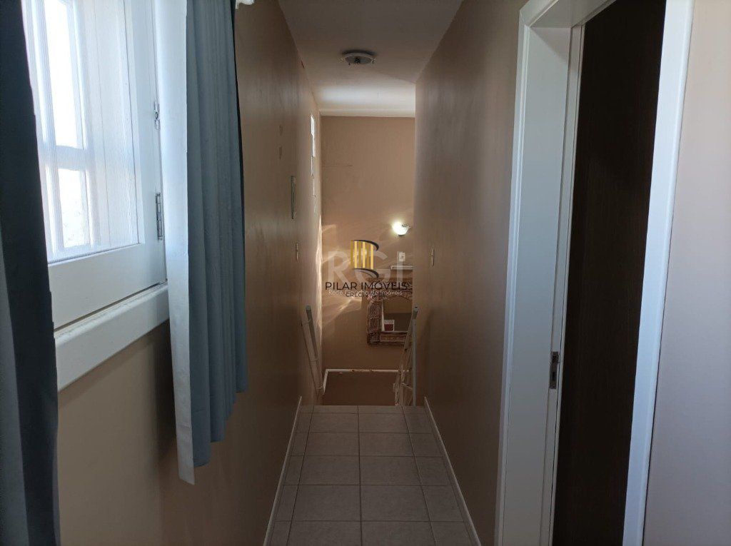 Casa para Venda 3 dormitórios 2 vagas - Capão Novo