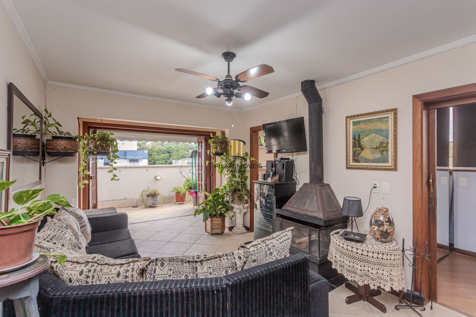 Cobertura no Menino Deus de 3 dormitórios e vaga