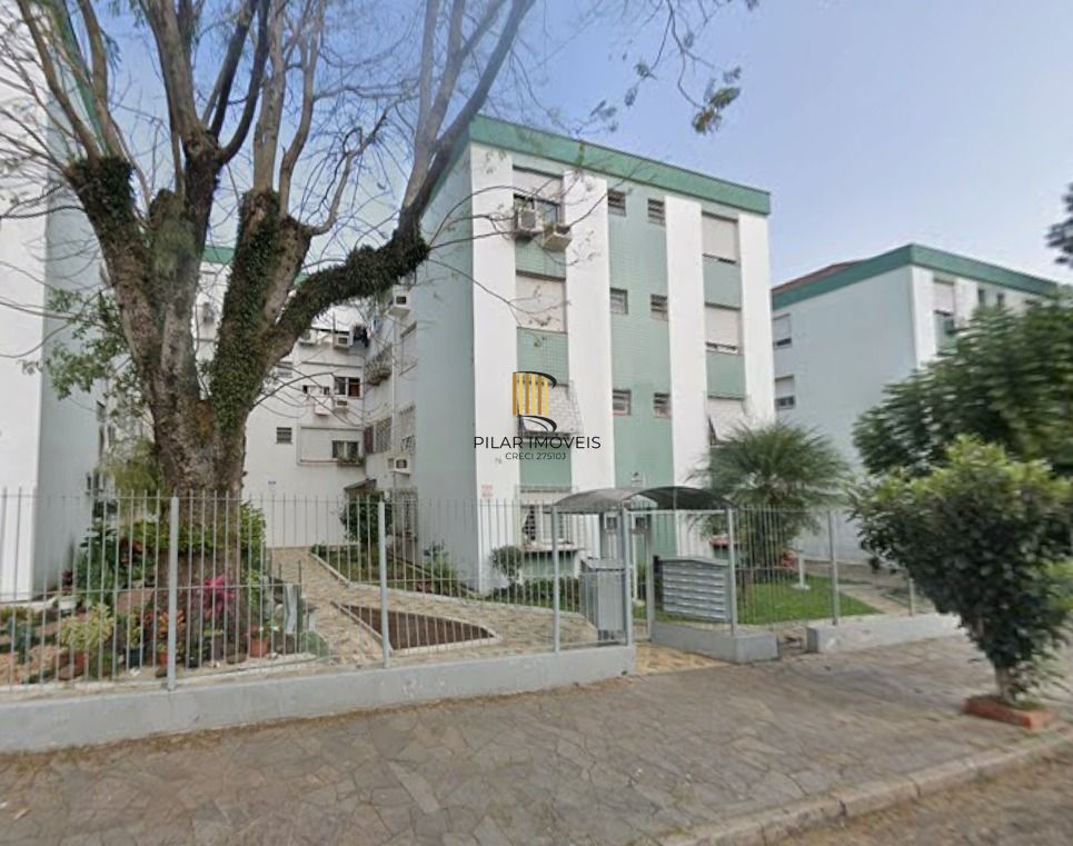Apartamento MOBILIADO de 1 dormitório no bairro Vila Ipiranga Desocupado