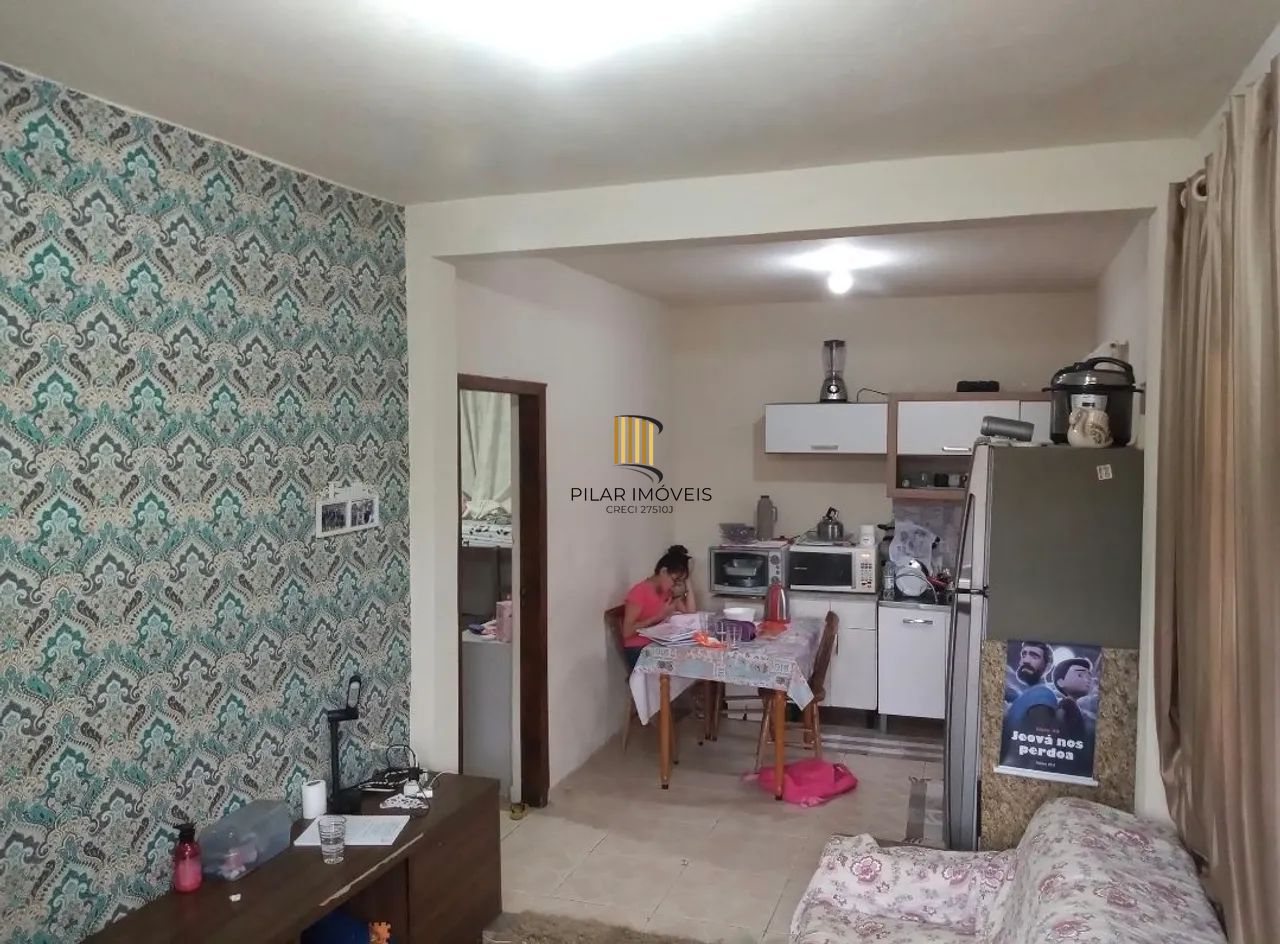 Casa 4 dormitórios no bairro Maringá