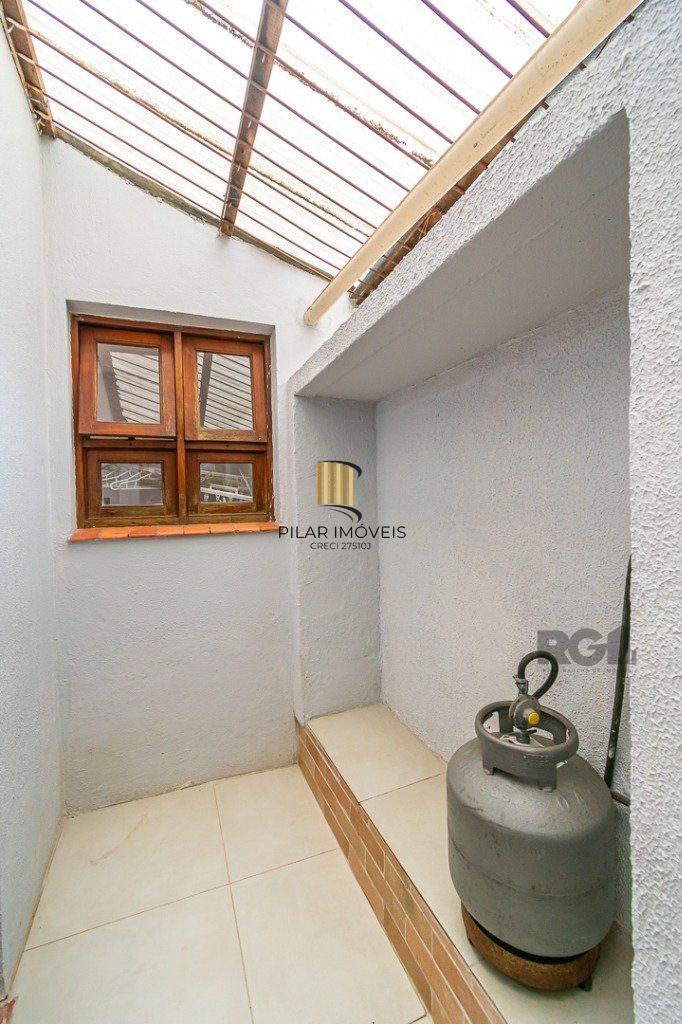 Casa no Jardim Itu com 5 dormitórios e 2 vagas e piscina