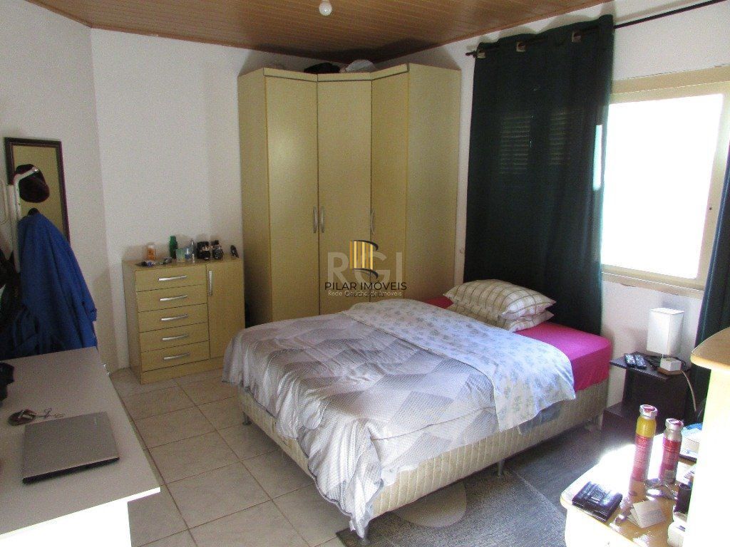 Casa para Venda - 180m², 3 dormitórios, 2 vagas - Jardim Carvalho