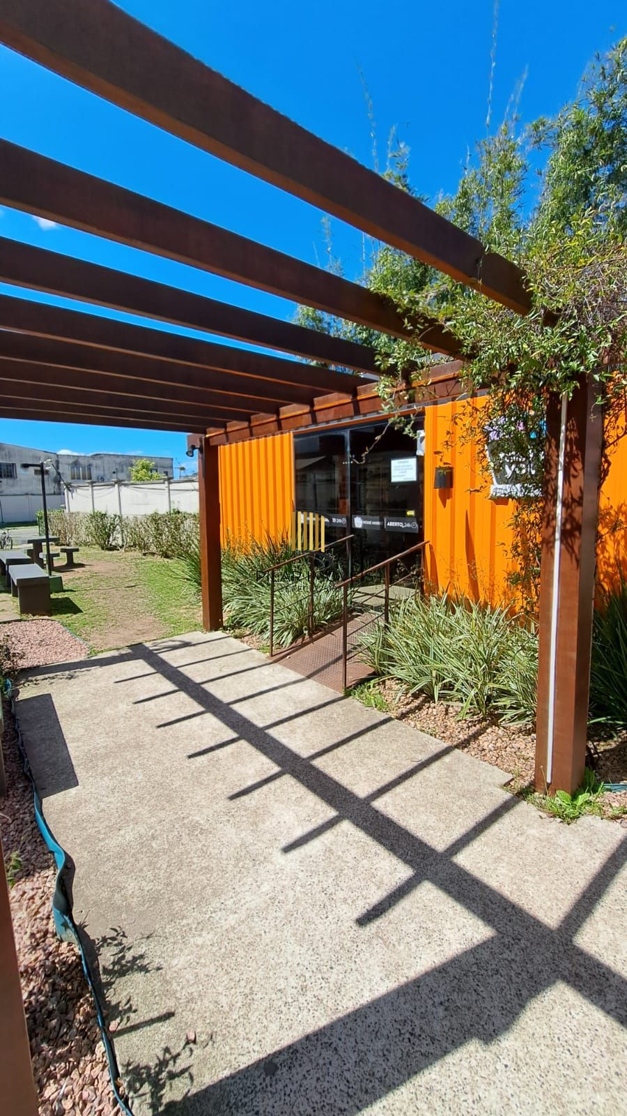 Apartamento 2 dormitórios no bairro Rubem Berta