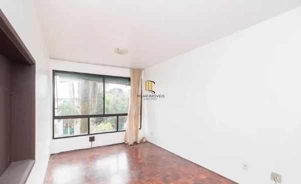 Apartamento no bairro Nonoai de 2 dormitórios e vaga