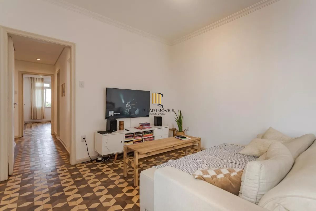 Apartamento no bairro Independência de 3 dormitórios