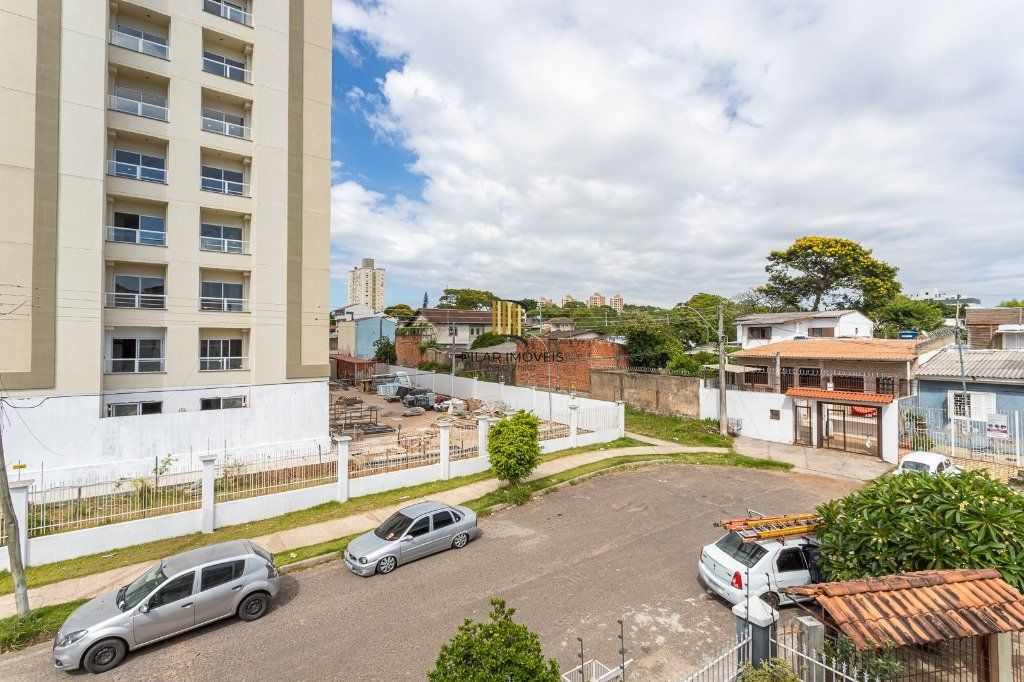 casa sobrado no Alto Petrópolis de 5 dormitórios e 3 vagas