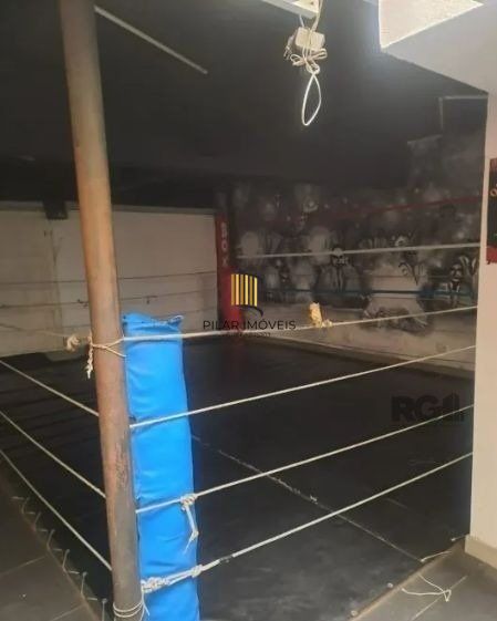 Casa no bairro Petrópolis de 3 dormitórios e 2 vagas