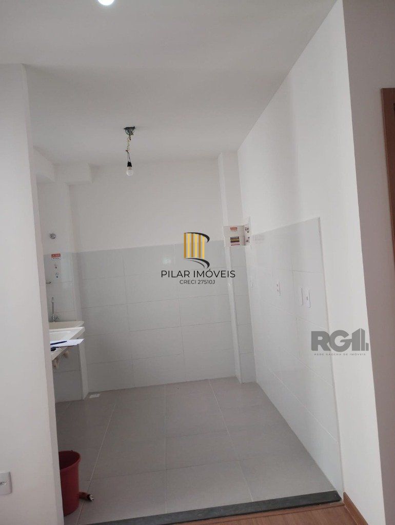 Apartamento 02 dormitórios e 01 vaga, no bairro Alto Petrópolis, em Porto Alegre RS.