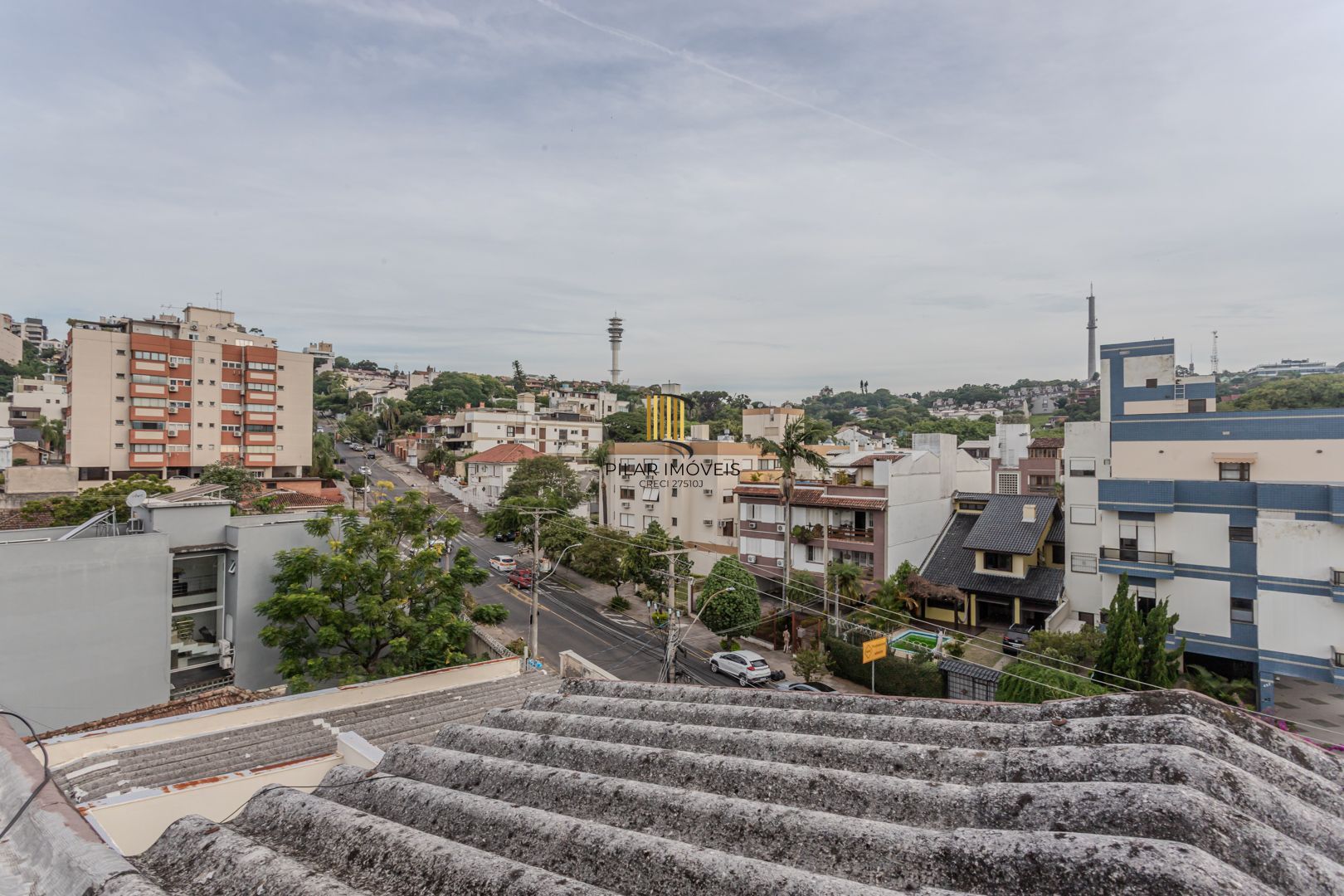 Cobertura no Menino Deus de 3 dormitórios e vaga