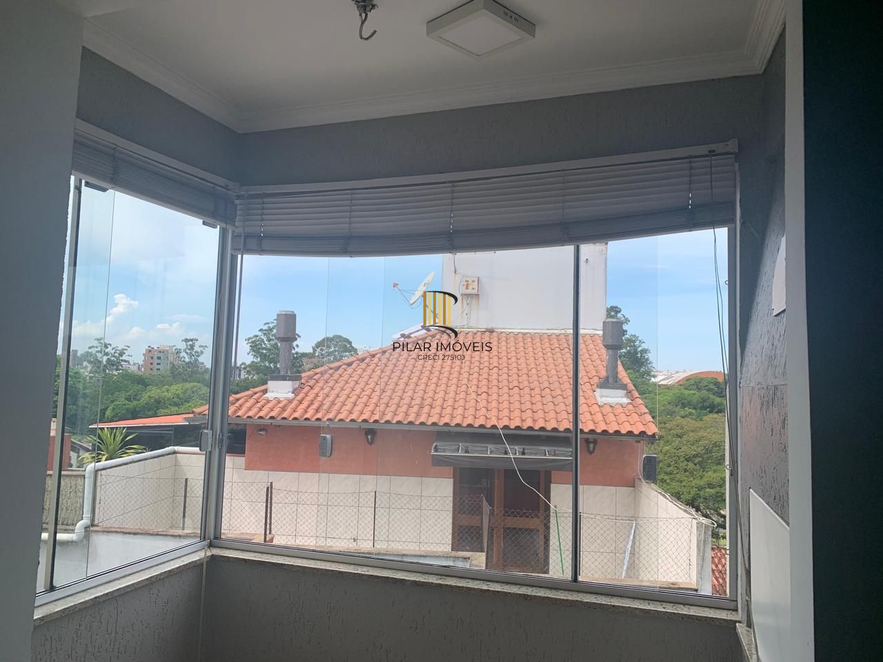 Apartamento no bairro Vila Ipiranga de 2 dormitórios e vaga
