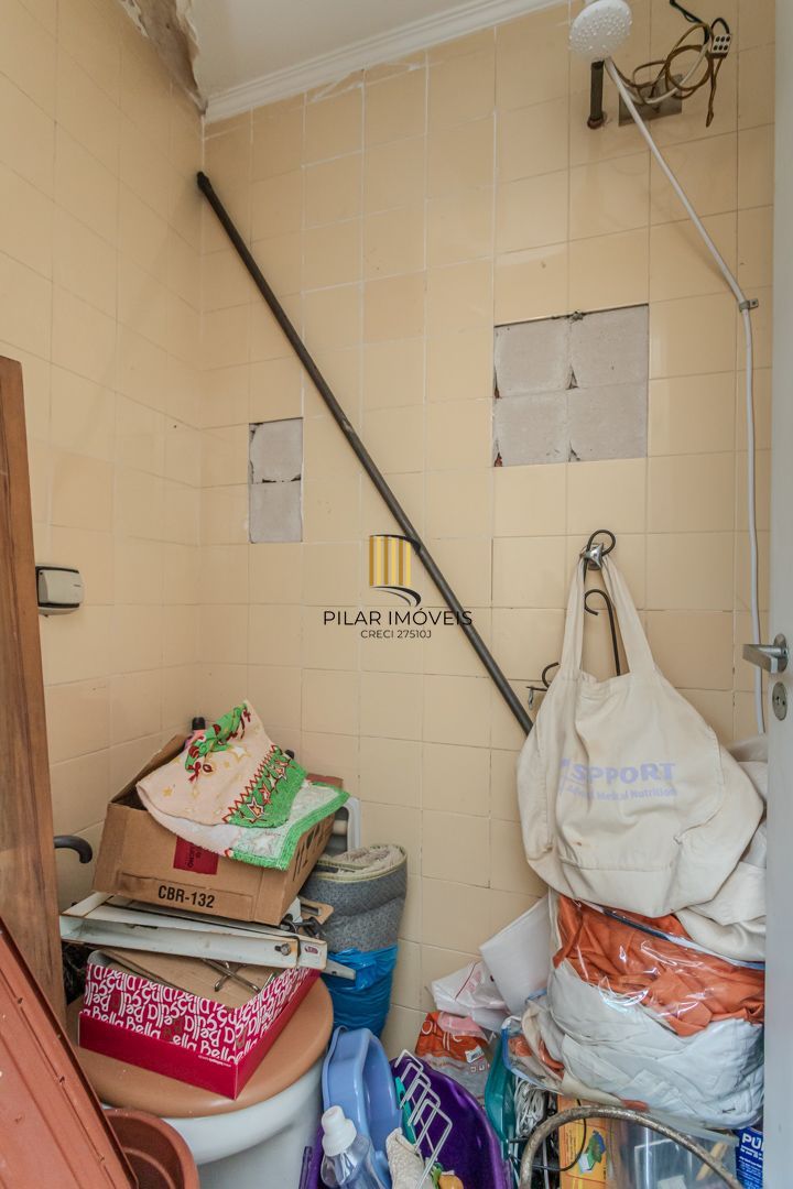 Apartamento no bairro Petrópolis de 3 dormitórios e 1 vaga DESOCUPADO