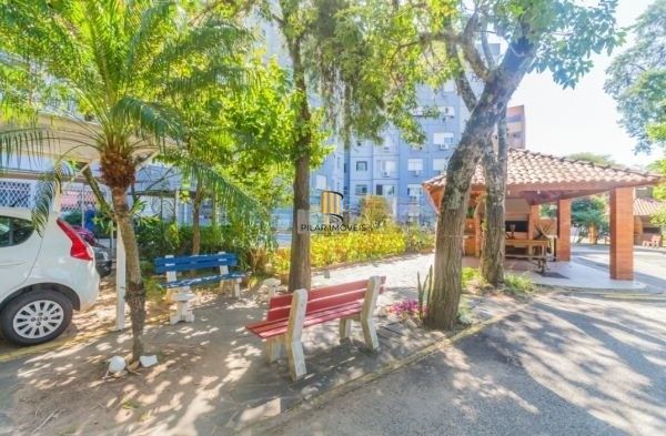 Apartamento no Bairro Cavalhada de 1 dormitório e vaga DESOCUPADO