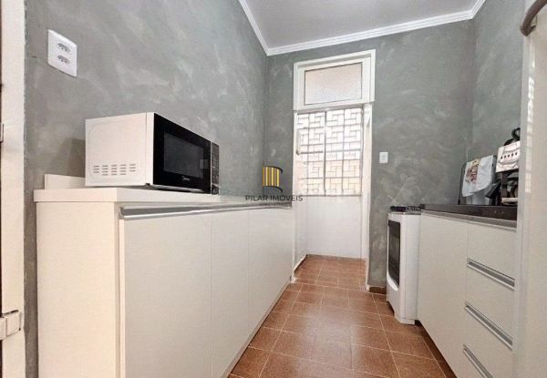 Apartamento de 2 dormitórios no bairro Petrópolis