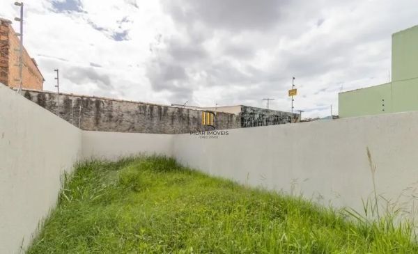 Casa de 3 dormitórios 2 vagas - Parque Santa Fé DESOCUPADO