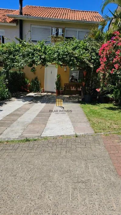 Casa de Condomínio 3 dormitórios no bairro Mário Quintana