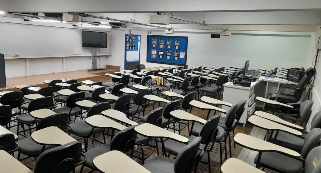 Sala comercial, andar inteiro com 193,90 m²