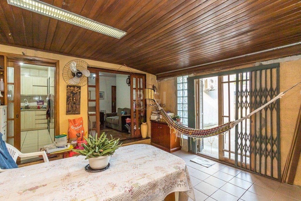 Apartamento para Venda - 65.61m², 2 dormitórios, Petrópolis