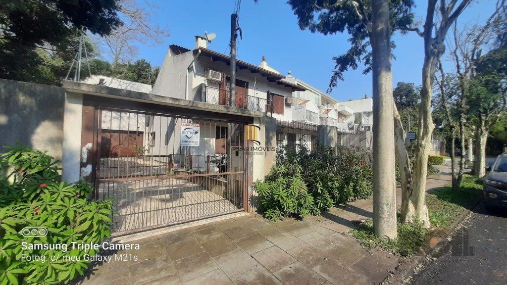 Casa 4 Dormitório(s) Bairro Nonoai - Pilar Imóveis