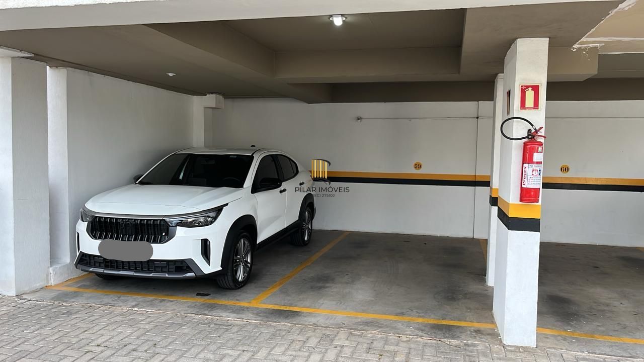 Apartamento no bairro Camaquã de 2 dormitórios vaga e infra