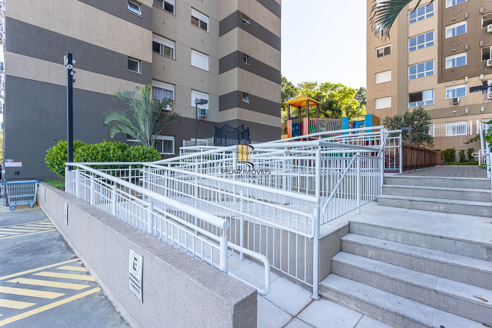 Apartamento 3 dormitórios no bairro Jardim Carvalho