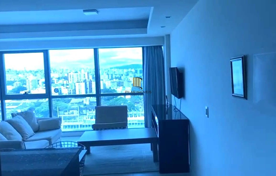 Loft no Tren City andar alto