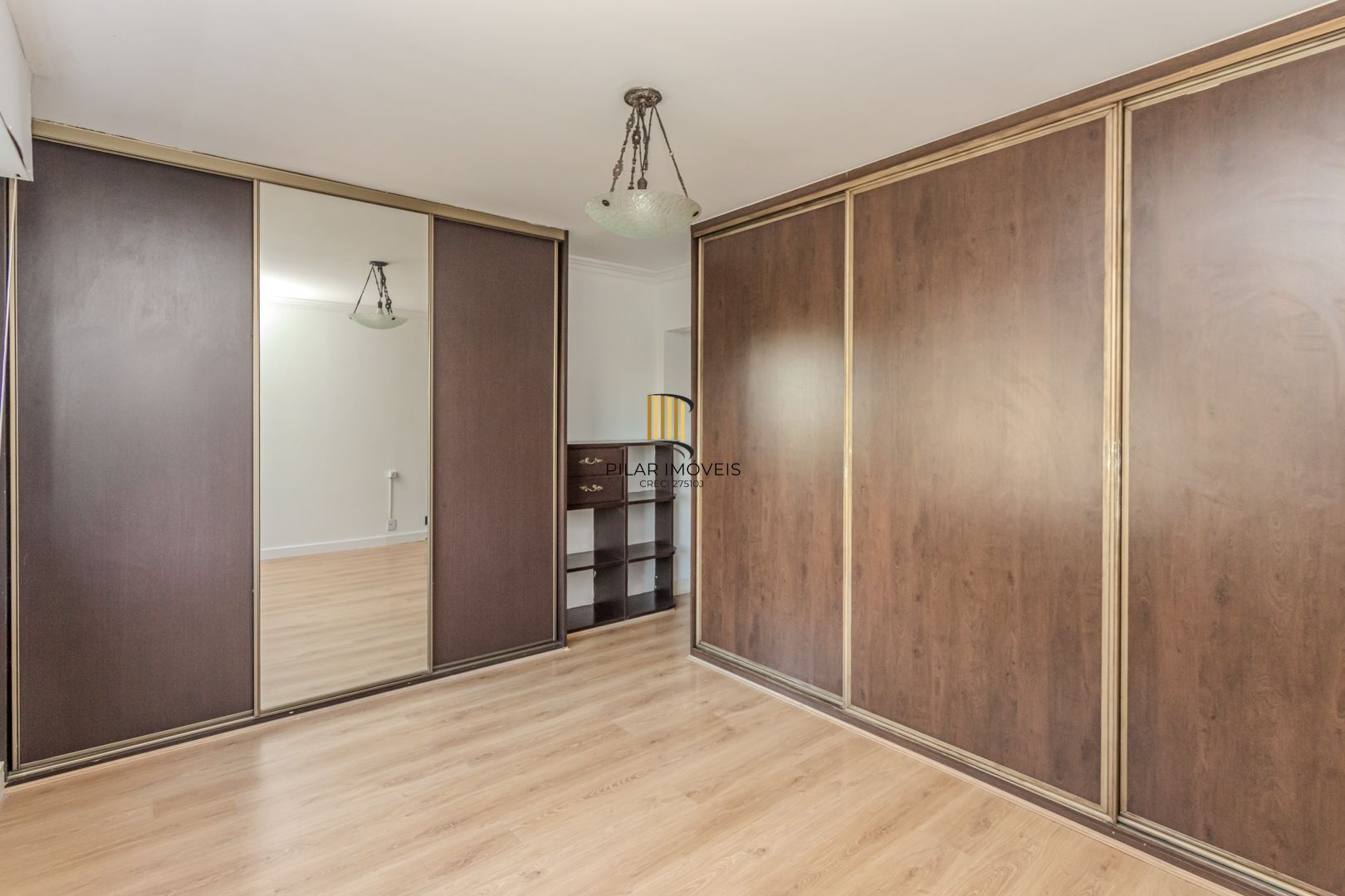 Apartamento no Moinhos de Vento de 3 dormitórios vaga e infra DESOCUPADO