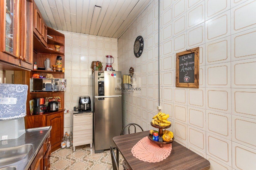 Casa para Venda - 143.32m², 3 dormitórios, sendo 1 suites, 5 vagas - Parque Santa Fé