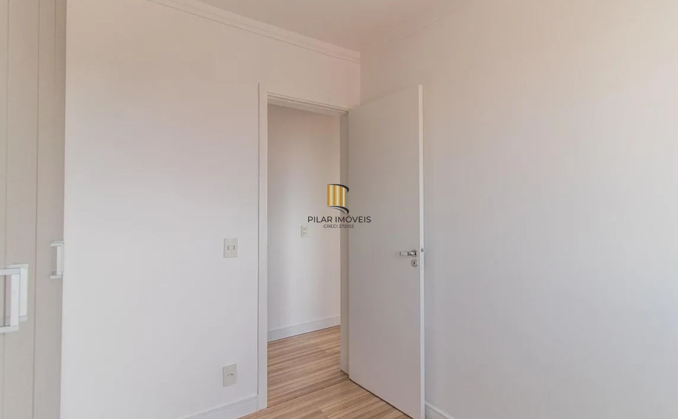 Apartamento no bairro Teresópolis de 3 dormitórios vaga infra