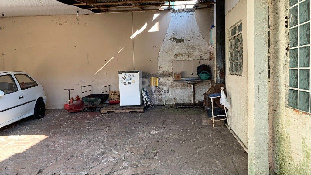 Casa 4 dormitórios 3 banheiros garagem coberta para 3 + carros