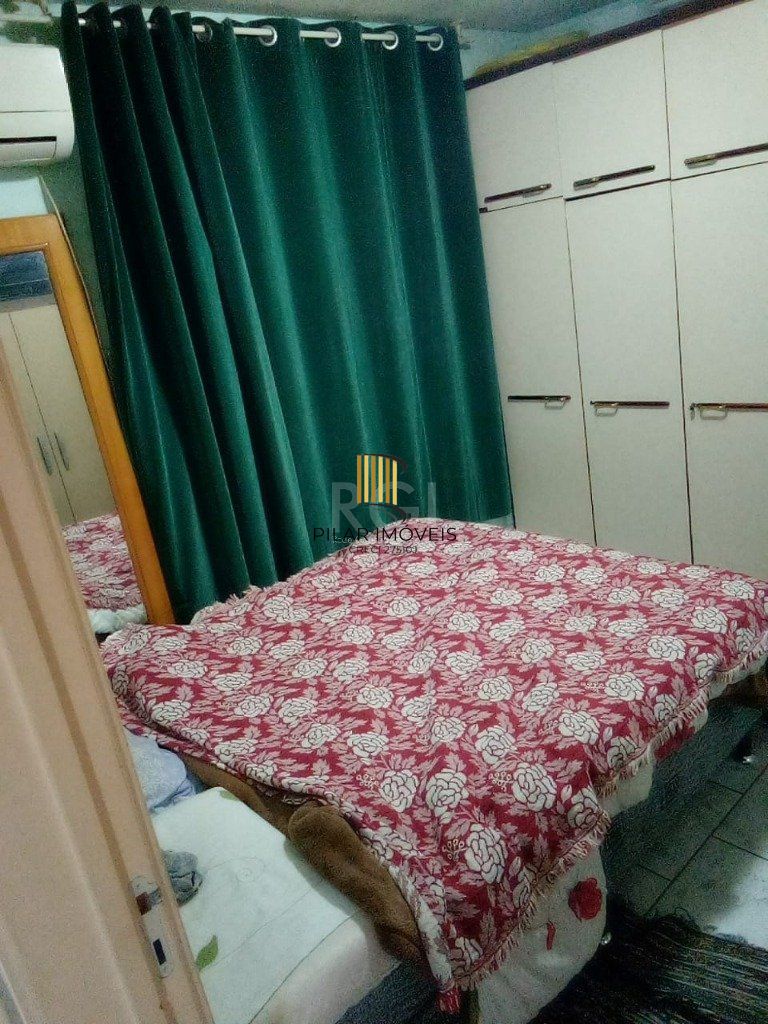 Apartamento para Venda - 38.43m², 2 dormitórios, 1 vaga - Mario Quintana