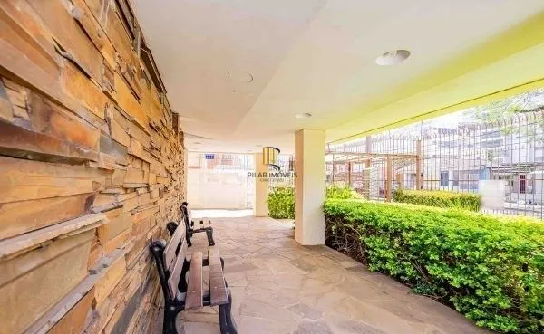 Apartamento no Passo D'areia de 1 dormitório e 2 vagas DESOCUPADO