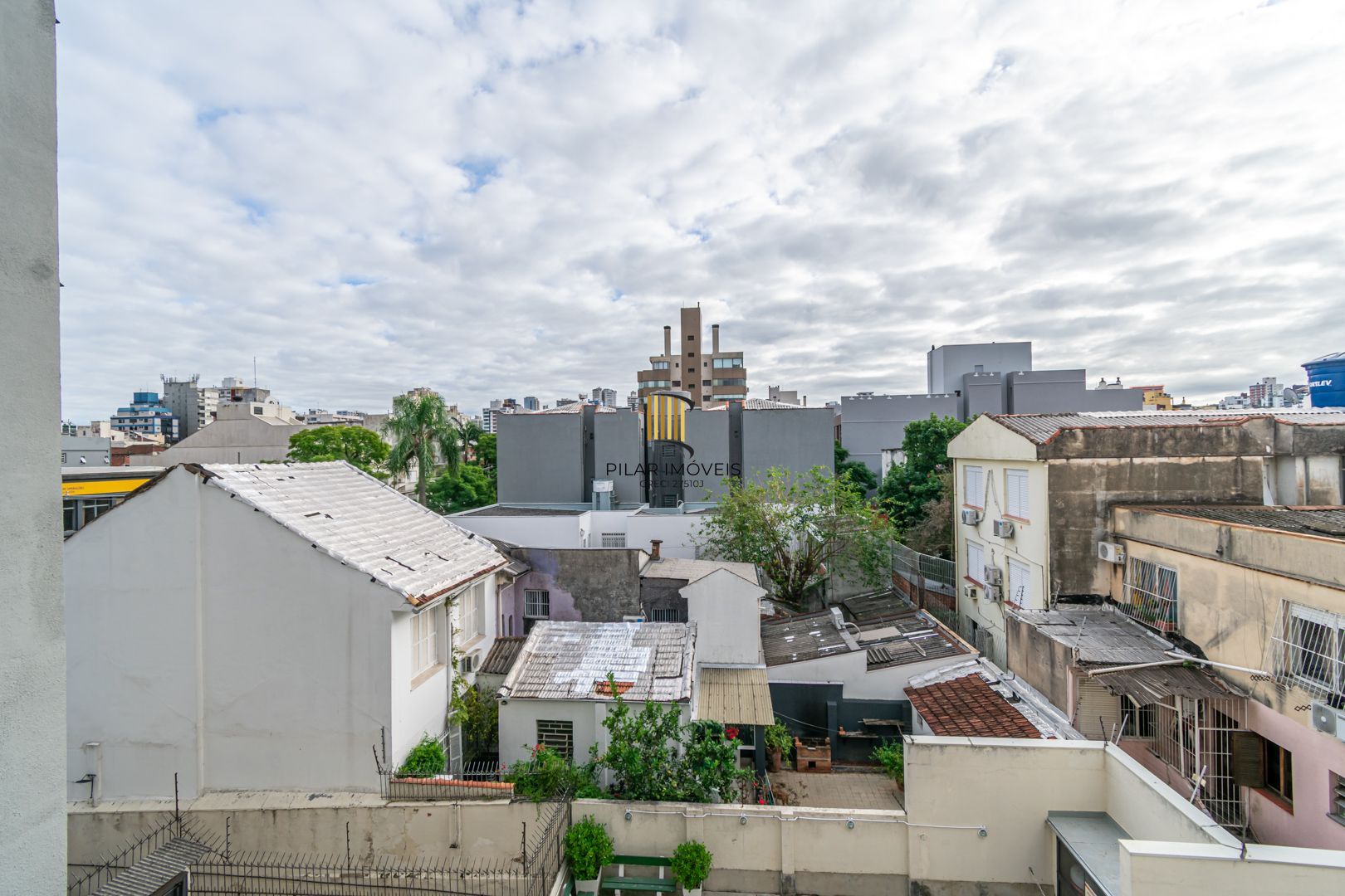 Excelente apartamento em frente ao Hospital de Clinicas