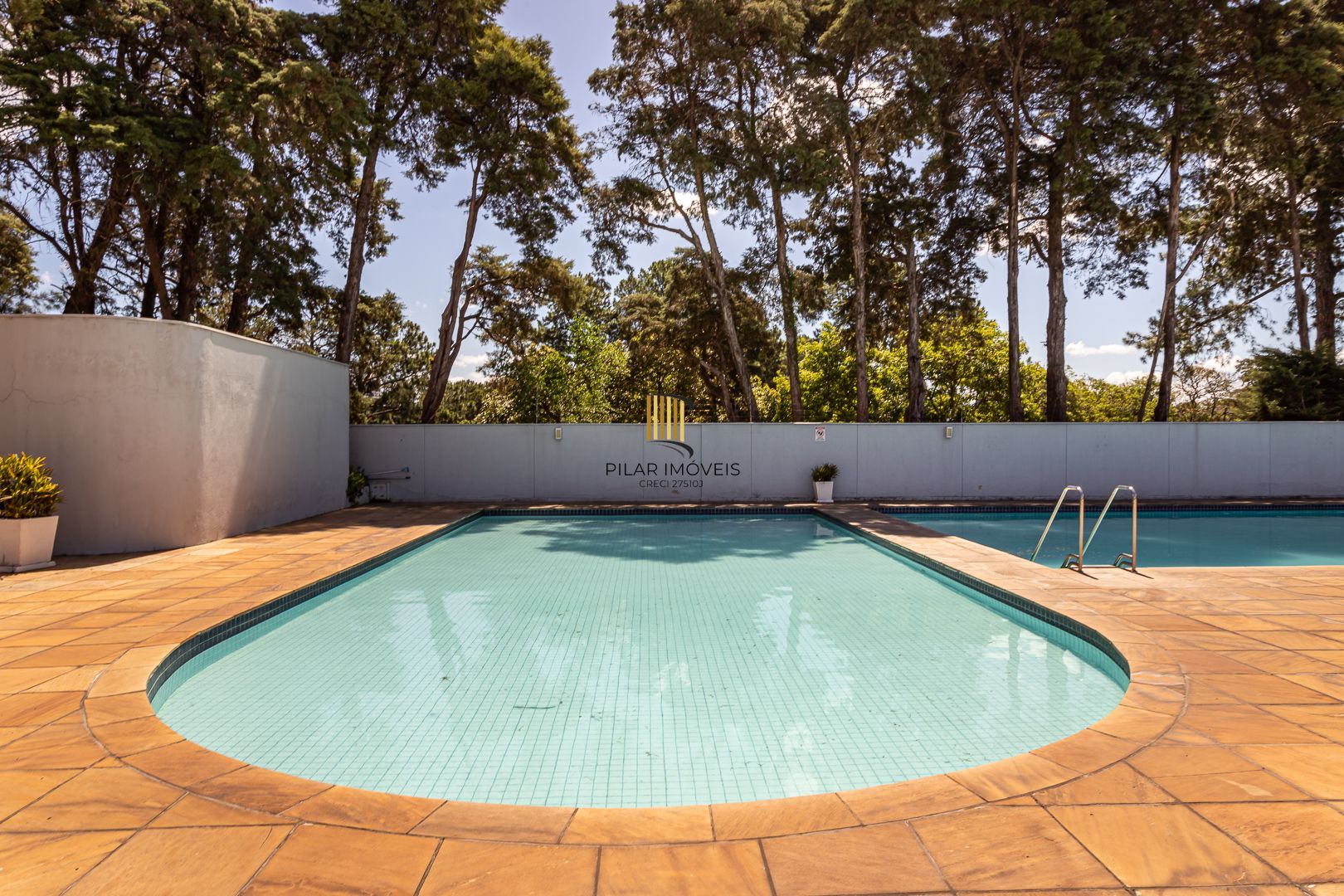 Apartamento de 2 dormitórios DESOCUPADO em frente do Iguatemi